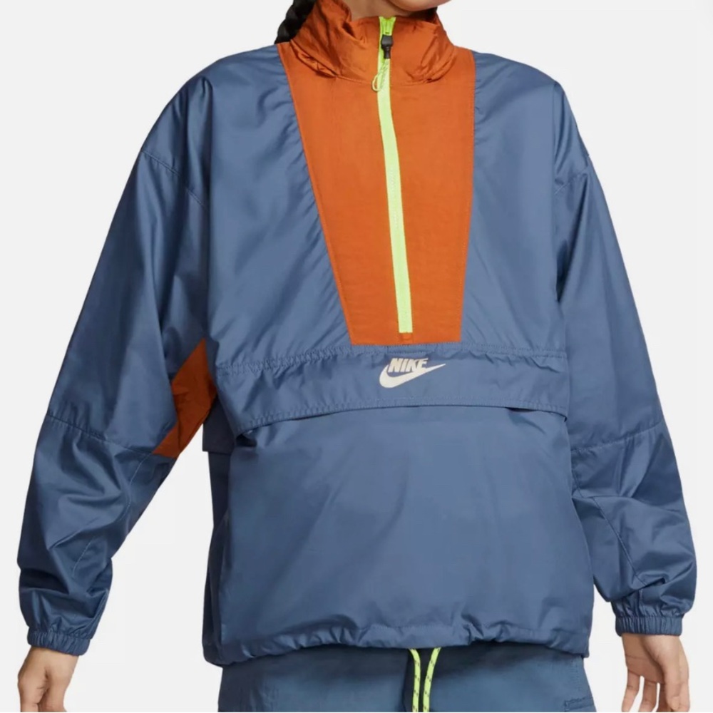Nike Icon Clash packable windbreaker